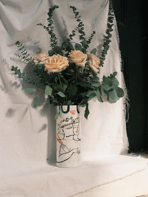 SUNSET HUG - CERAMIC VASE