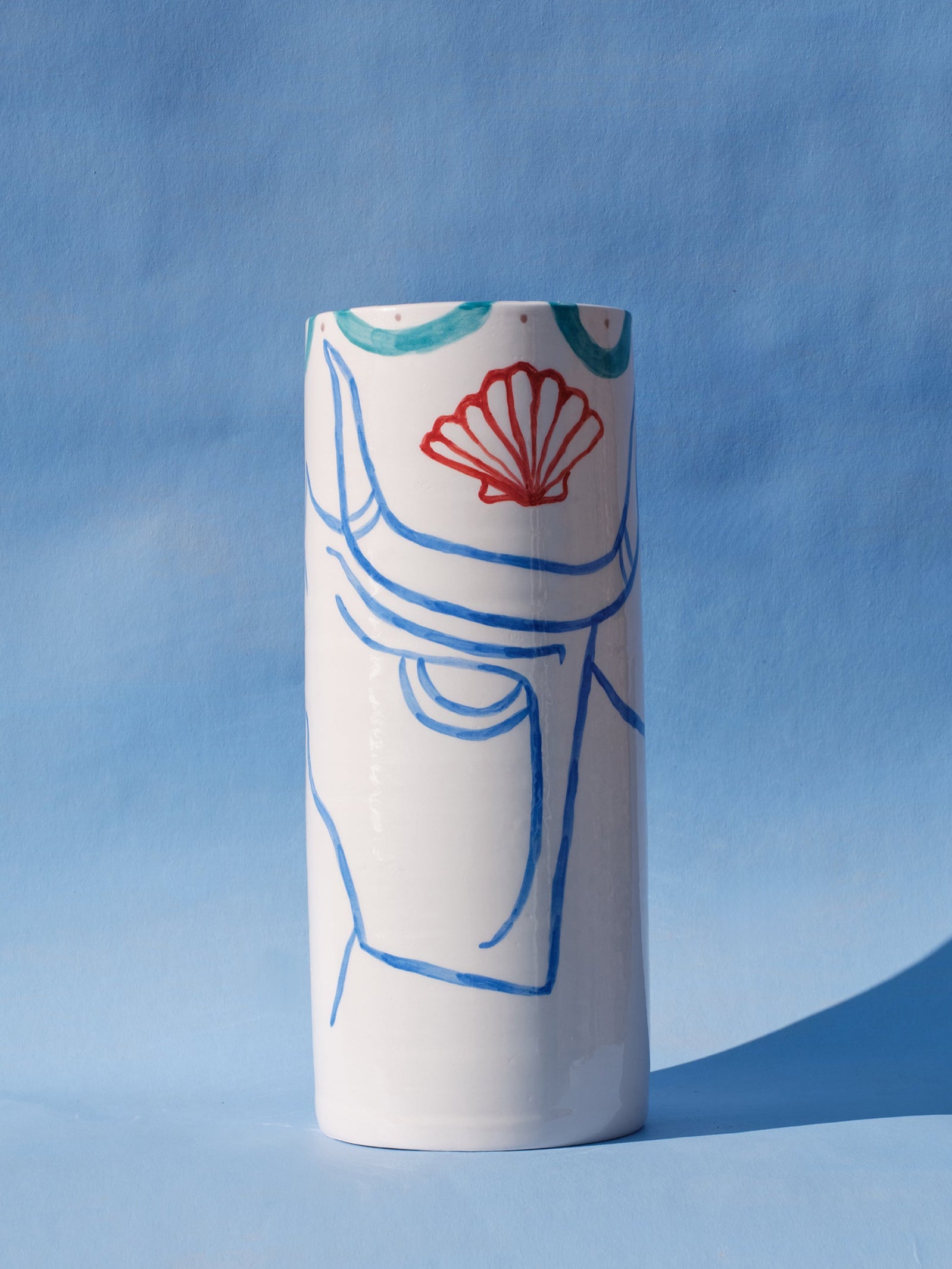 WHITE TAURUS - CERAMIC VASE