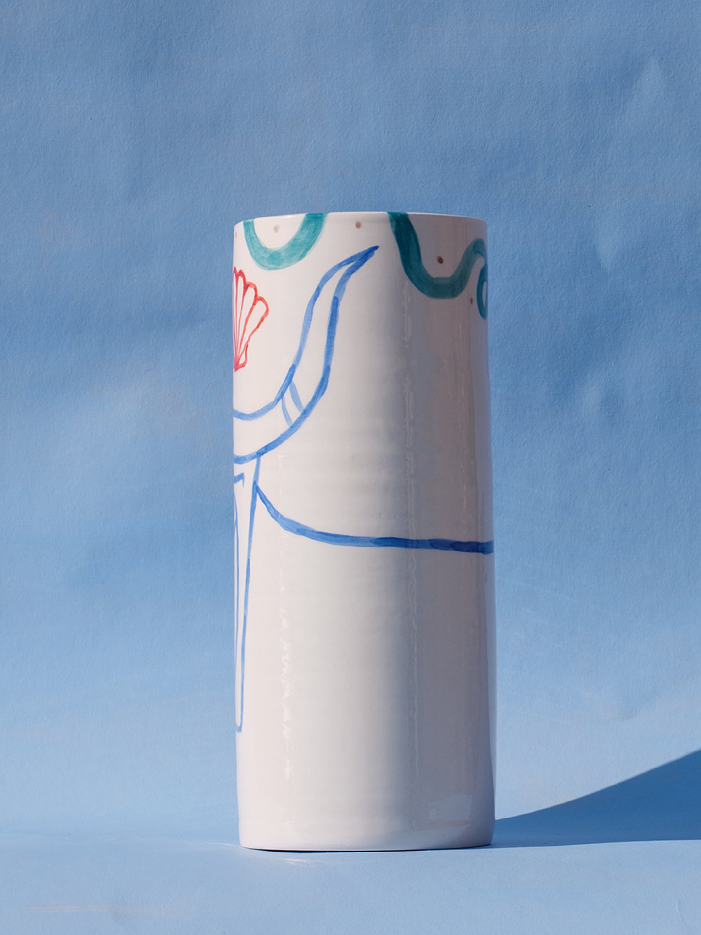 WHITE TAURUS - CERAMIC VASE